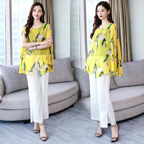 women's tracksuits arrival 2021 women summer floral blouse with pants fashion design lady two pieces shirts, Gray
women's tracksuits arrival 2021 women summer floral blouse with pants fashion design lady two pieces shirts, Gray