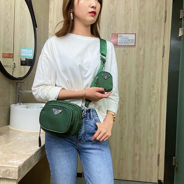 brand men day packs letter splash women's son-mother bag fashion oxford cloth shoulder bag + coin purse 18*15*11cm
brand men day packs letter splash women's son-mother bag fashion oxford cloth shoulder bag + coin purse 18*15*11cm