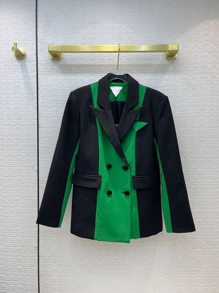 women's suits & blazers high version 2021 early autumn temperament modern fashion double breasted contrast color suit coat shenzhen, White;black
women's suits & blazers high version 2021 early autumn temperament modern fashion double breasted contrast color suit coat shenzhen, White;black