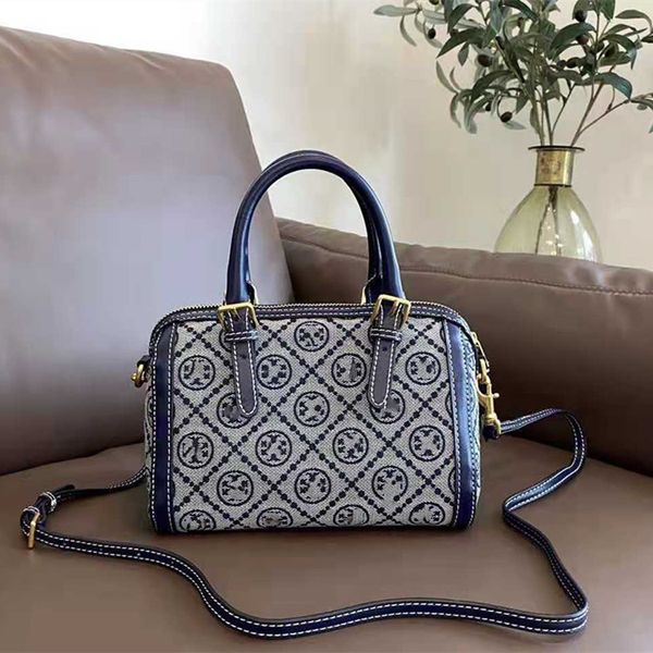 sole by designer 21 new women's shoulder bag hand messenger simple calf leather hand diagonal span purse
sole by designer 21 new women's shoulder bag hand messenger simple calf leather hand diagonal span purse