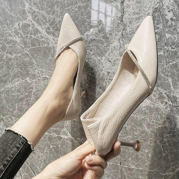 dress shoes soft leather high heels women's stiletto 2021 girl small fresh rhinestone pointed single black
dress shoes soft leather high heels women's stiletto 2021 girl small fresh rhinestone pointed single black