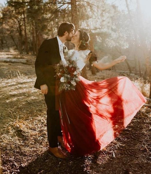 new country 2021 wedding vintage two pieces ivory lace dark red burgundy tulle skirt floor length bridal gowns boho en68, White
new country 2021 wedding vintage two pieces ivory lace dark red burgundy tulle skirt floor length bridal gowns boho en68, White