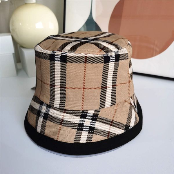 2021 retro style british plaid basin cap socialite wind fisherman hat goes with the korean version of tide 3 colors, Blue;gray
2021 retro style british plaid basin cap socialite wind fisherman hat goes with the korean version of tide 3 colors, Blue;gray