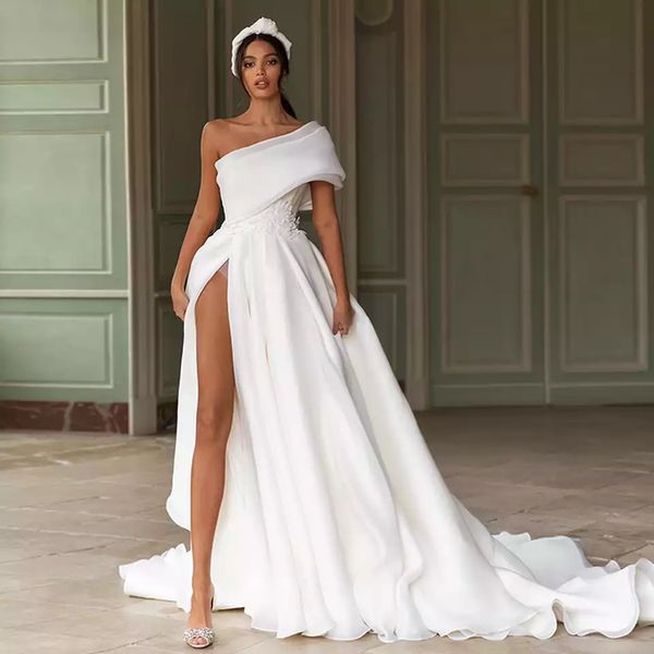 2021 fashion wedding dress one-shoulder thigh-high slits a-line bridal gown bow back design tulle sweep train modern princess skirts, White
2021 fashion wedding dress one-shoulder thigh-high slits a-line bridal gown bow back design tulle sweep train modern princess skirts, White
