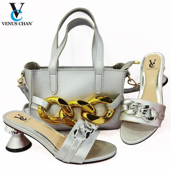 dress shoes arrival and bag for party wedding italian shoe set in women low heels elegant metal, Black
dress shoes arrival and bag for party wedding italian shoe set in women low heels elegant metal, Black