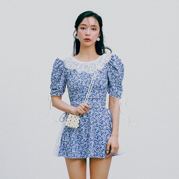one-piece suits lace ruffle one piece swimdress print beach bathing suit short sleeve swimsuit push up padded swimwear bandage monokini
one-piece suits lace ruffle one piece swimdress print beach bathing suit short sleeve swimsuit push up padded swimwear bandage monokini