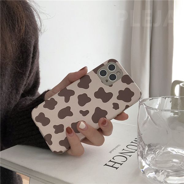 fashion caramel cow pattern soft phone cases for iphone 12 mini 11 pro max se 2020 7 8 plus x xr xs max cover cute leather case
fashion caramel cow pattern soft phone cases for iphone 12 mini 11 pro max se 2020 7 8 plus x xr xs max cover cute leather case