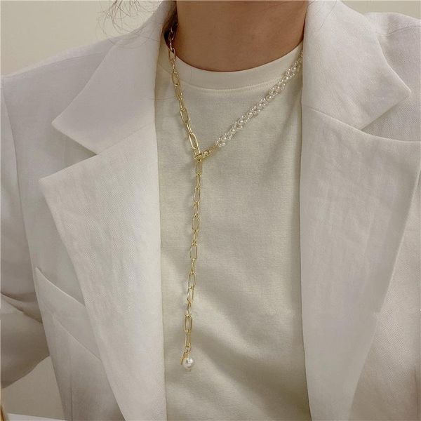 chains aomu ins france simple retro gold color imitated-pearl beaded necklace geometric splicing hollow lock chain for women jewelry, Silver
chains aomu ins france simple retro gold color imitated-pearl beaded necklace geometric splicing hollow lock chain for women jewelry, Silver