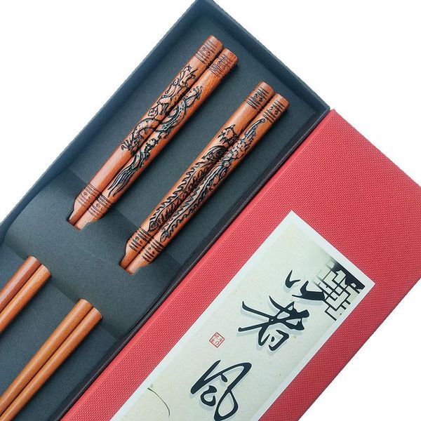 2pairs/set chinese dragon & phoenix carving arts wooden chopsticks for wedding couple's family meal chopsticks kitchen tableware
2pairs/set chinese dragon & phoenix carving arts wooden chopsticks for wedding couple's family meal chopsticks kitchen tableware