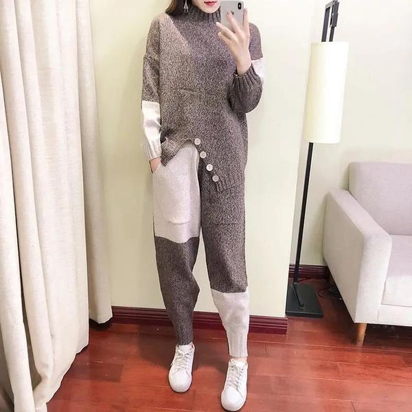 women's two piece pants autumn and winter knitted sweater 2021 suit casual fashion round neck striped set women harem trend, White
women's two piece pants autumn and winter knitted sweater 2021 suit casual fashion round neck striped set women harem trend, White
