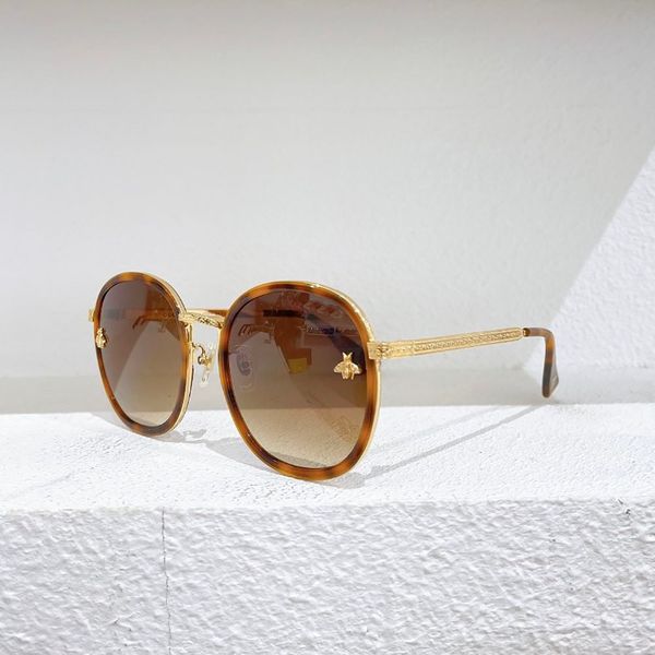 retro fashion classic metal series sunglasses large frame ultralight glasses business casual men women gold silver coffee fullframe luxury u, White;black
retro fashion classic metal series sunglasses large frame ultralight glasses business casual men women gold silver coffee fullframe luxury u, White;black