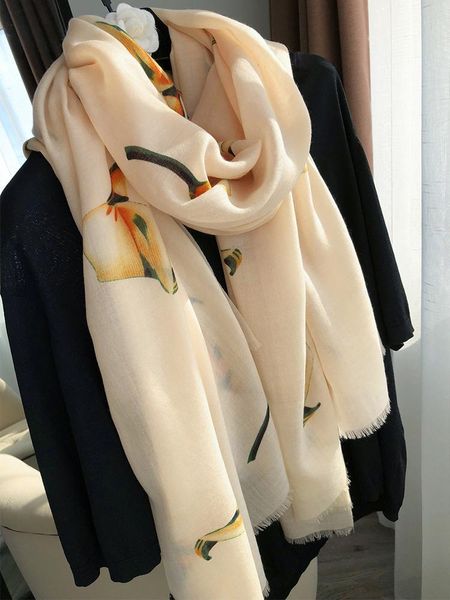 australia cashmere scarf female autumn and winter korean version of the wild long section gentle khaki border printing shawl scarves, Blue;gray
australia cashmere scarf female autumn and winter korean version of the wild long section gentle khaki border printing shawl scarves, Blue;gray