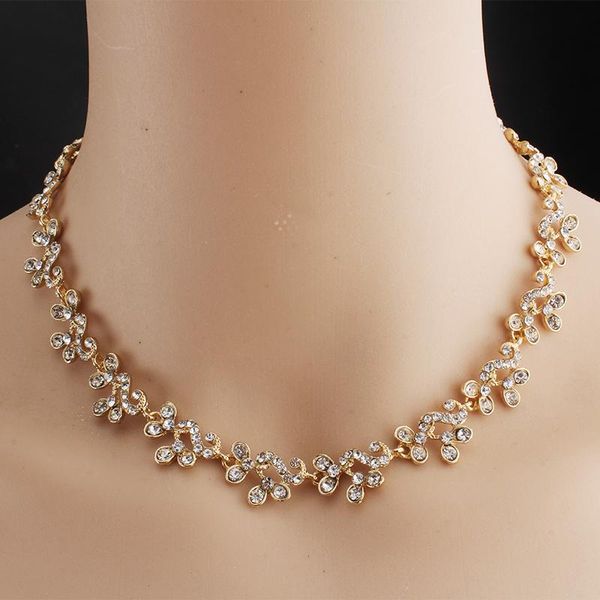 earrings & necklace fashion sweet flower for women's dress accessories crystal set gift, Silver
earrings & necklace fashion sweet flower for women's dress accessories crystal set gift, Silver
