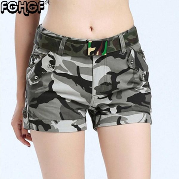 women's shorts 2021 summer camouflage straight women fashion button mid waist short style x8885, White;black
women's shorts 2021 summer camouflage straight women fashion button mid waist short style x8885, White;black