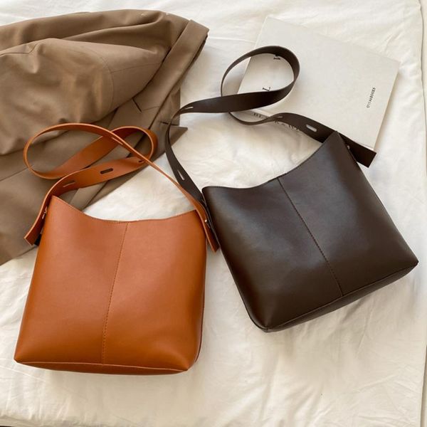 simply fashion bucket crossbody bags lady travel small shoulder handbags leather solid color simple messenger bag for women 2021
simply fashion bucket crossbody bags lady travel small shoulder handbags leather solid color simple messenger bag for women 2021