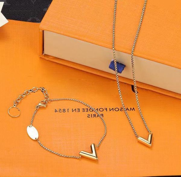 designer jewelry earrings pendant charm bracelets gold love v necklace women rings bracelet bangles m61084 luxury pendants titanium lovers, Silver
designer jewelry earrings pendant charm bracelets gold love v necklace women rings bracelet bangles m61084 luxury pendants titanium lovers, Silver