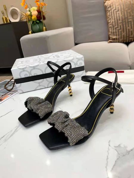 luxury casual high heels dress shoes and rhinestone sandals women leather with box good quality size 35-39, Black
luxury casual high heels dress shoes and rhinestone sandals women leather with box good quality size 35-39, Black