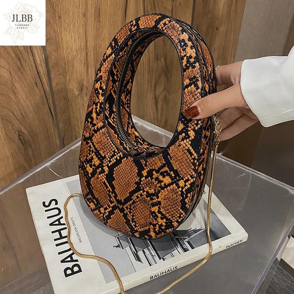 fashion serpentine half moon women handbags designer chains shoulder bag luxury pu leather crossbody bag vintage baguettes purse
fashion serpentine half moon women handbags designer chains shoulder bag luxury pu leather crossbody bag vintage baguettes purse