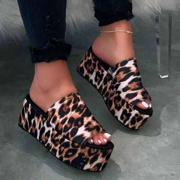 slippers 2021 women platform summer wedges shoes leopard print thick oled large size 41 42 woman slides, Black
slippers 2021 women platform summer wedges shoes leopard print thick oled large size 41 42 woman slides, Black