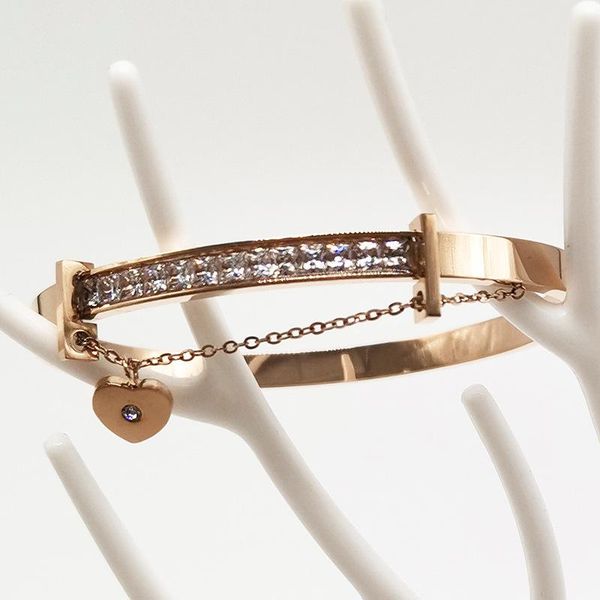 bangle luxury bracelet for women floral rhinestone chain heart fashion charm elegant jewelry gift wholesale, Black
bangle luxury bracelet for women floral rhinestone chain heart fashion charm elegant jewelry gift wholesale, Black