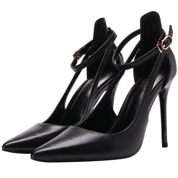 dress shoes spring and autumn 2021 pointy hollow buckle with comfortable black professional stiletto heels female ol wind
dress shoes spring and autumn 2021 pointy hollow buckle with comfortable black professional stiletto heels female ol wind
