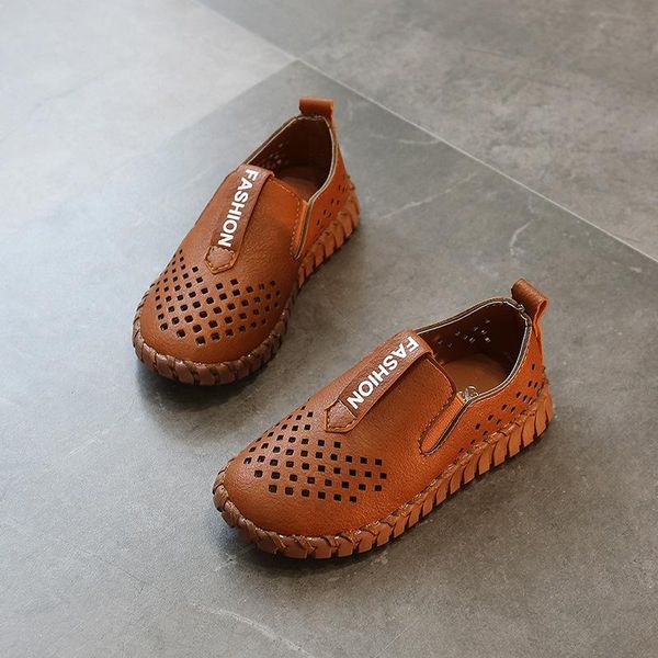 2021 spring autumn new style bean shoes boy hollowed out breathable fashion small leather shoes british style, Black;grey
2021 spring autumn new style bean shoes boy hollowed out breathable fashion small leather shoes british style, Black;grey
