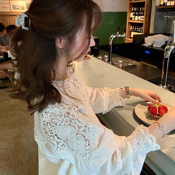 women's blouses & shirts blouse women shirt hollow-out lace autumn clothing long sleeve blusas mujer de moda, White
women's blouses & shirts blouse women shirt hollow-out lace autumn clothing long sleeve blusas mujer de moda, White
