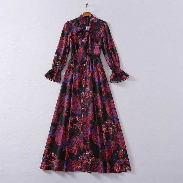 casual dresses european and american women's wear 2021 winter style horn sleeve long bow collar printed fashionable dress, Black;gray
casual dresses european and american women's wear 2021 winter style horn sleeve long bow collar printed fashionable dress, Black;gray