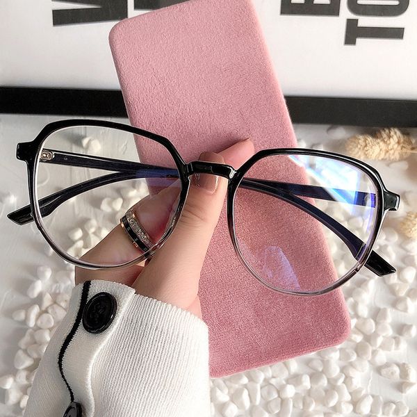design blue light proof glasses for men and women: plain black frame, big face, thin face, White;black
design blue light proof glasses for men and women: plain black frame, big face, thin face, White;black
