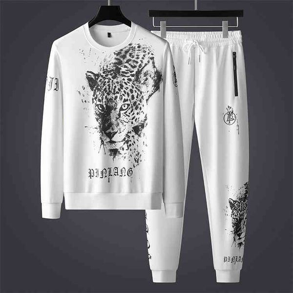 men's tracksuits european sweater large men's winter fashion brand diamond leopard long sleeve casual sportswear zk44, Gray
men's tracksuits european sweater large men's winter fashion brand diamond leopard long sleeve casual sportswear zk44, Gray