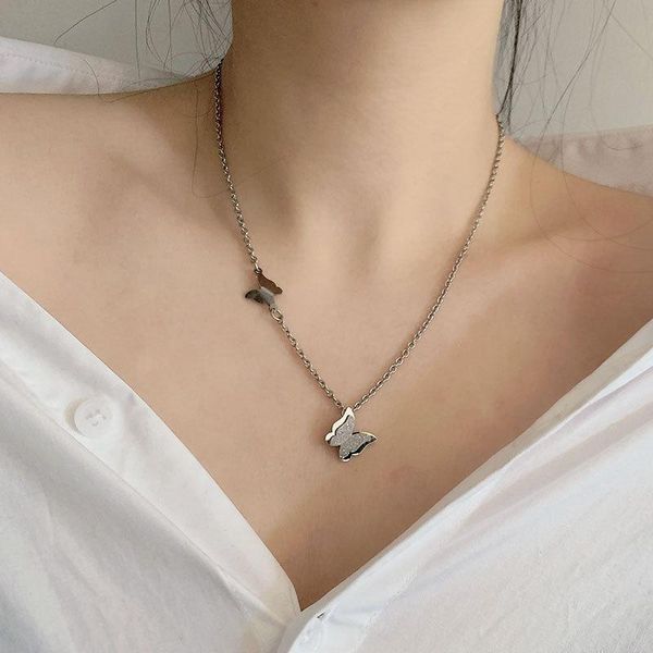 chains bohemian cute two butterfly animal choker necklace for women gold silver color clavicle chain fashion female jewelry 2021
chains bohemian cute two butterfly animal choker necklace for women gold silver color clavicle chain fashion female jewelry 2021