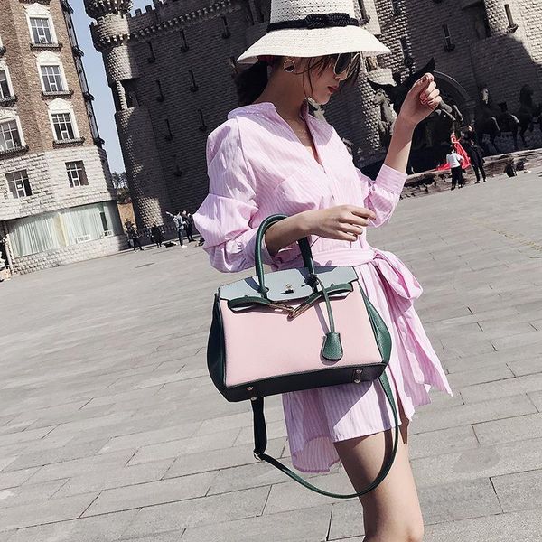 lychee pattern kelly bag fashion one shoulder bridal 2021 winter new women's hand
lychee pattern kelly bag fashion one shoulder bridal 2021 winter new women's hand