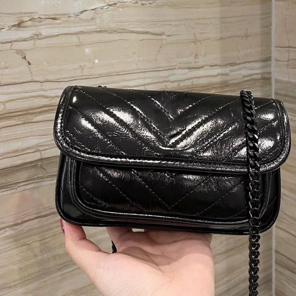 women messenger bags chain shoulder bag purse fashion plain thread small sheepskin fold genuine leather hasp lacquer finish, Black;red
women messenger bags chain shoulder bag purse fashion plain thread small sheepskin fold genuine leather hasp lacquer finish, Black;red