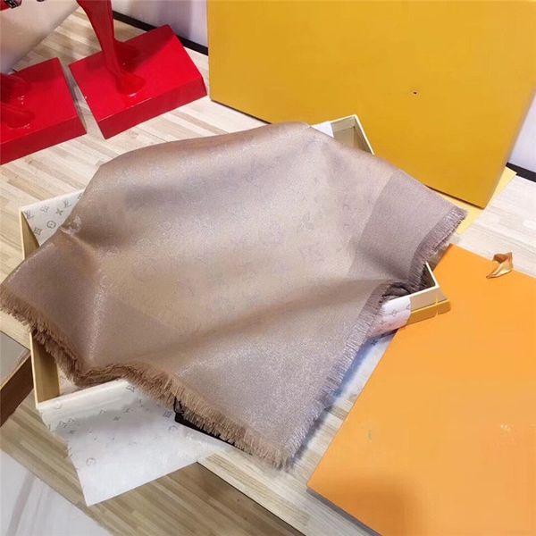 wholesale scarf classic silver thread jacquard scarf for women's fashion wool soft shawl classic triangle shawl 140*140cm, Blue;gray
wholesale scarf classic silver thread jacquard scarf for women's fashion wool soft shawl classic triangle shawl 140*140cm, Blue;gray