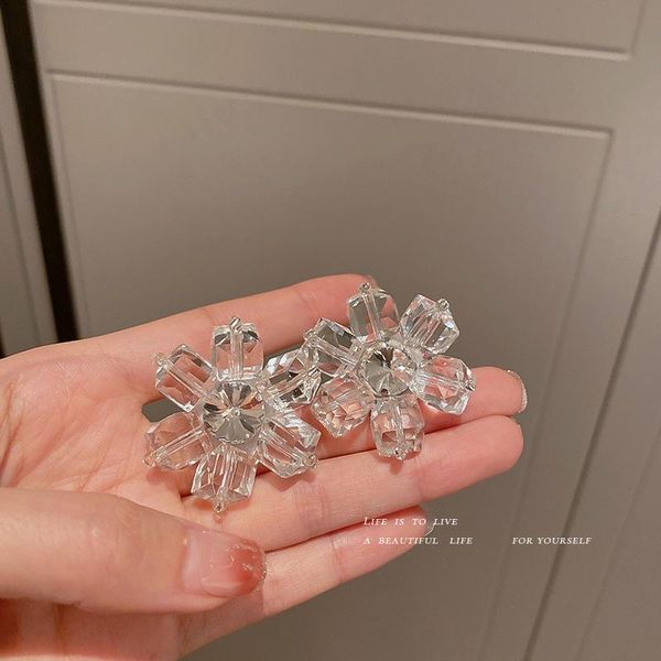 stud summer transparent crystal flower earrings european and american exaggerated temperament design women., Golden;silver
stud summer transparent crystal flower earrings european and american exaggerated temperament design women., Golden;silver