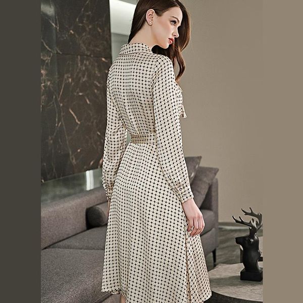 casual dresses women plus size vintage natural real silk satin elegant plaid print retro bow tie long sleeve dress female, Black;gray
casual dresses women plus size vintage natural real silk satin elegant plaid print retro bow tie long sleeve dress female, Black;gray