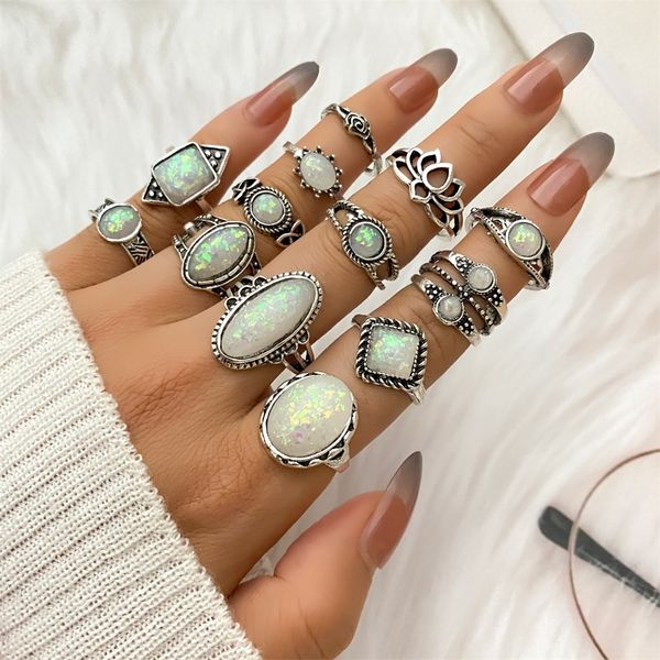 vintage antique silver color rings sets colorful opal crystal stone carve for women men bohemian jewelry anillos 2021, Golden;silver
vintage antique silver color rings sets colorful opal crystal stone carve for women men bohemian jewelry anillos 2021, Golden;silver