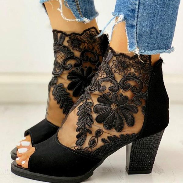 lace women high heels 2021 summer peep toe hollow out sandals party wedding pumps floral embroidered heels sandals, Black
lace women high heels 2021 summer peep toe hollow out sandals party wedding pumps floral embroidered heels sandals, Black