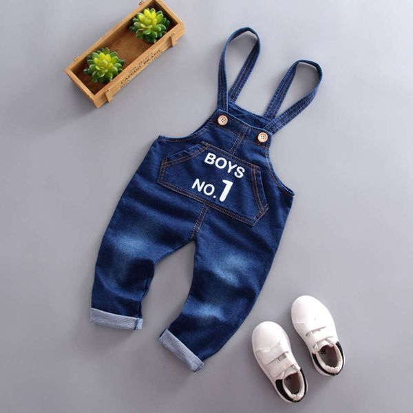 2021 spring autumn suspenders fashion letter pants boys' and girls' jeans, Blue 
2021 spring autumn suspenders fashion letter pants boys' and girls' jeans, Blue