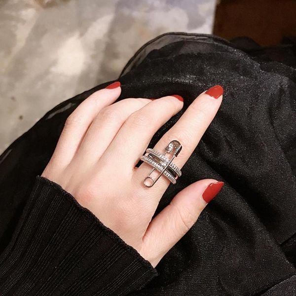 cluster rings silver color finger set for women with pin cubic zircon ring pave setting angel mujer bague female party accessory, Golden;silver
cluster rings silver color finger set for women with pin cubic zircon ring pave setting angel mujer bague female party accessory, Golden;silver