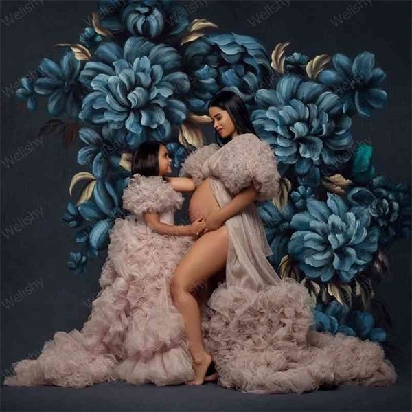 custom made tiered ruffle tulle dress robe for pregnant mother and puffy ruffled skirt kids mommy & me wear 210724, Blue
custom made tiered ruffle tulle dress robe for pregnant mother and puffy ruffled skirt kids mommy & me wear 210724, Blue
