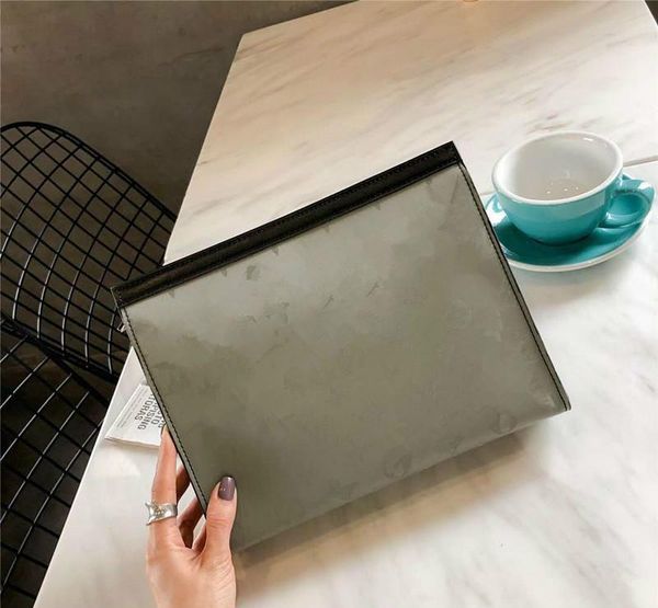 new hand bag men's presbyopic hague designers envelope briefcase female hand bag wallet for men clutch bags and women leather handbag
new hand bag men's presbyopic hague designers envelope briefcase female hand bag wallet for men clutch bags and women leather handbag