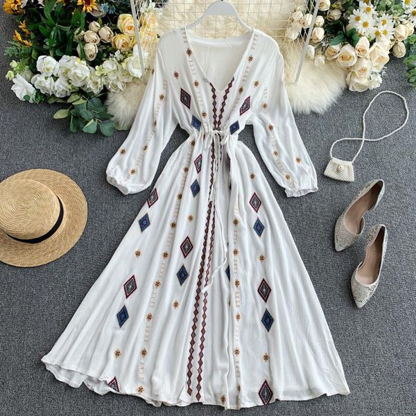 2021 new spring v neck long sleeve women vestidos elegant high waist embroidered bohemian beach midi dress female wx8g, Black;gray
2021 new spring v neck long sleeve women vestidos elegant high waist embroidered bohemian beach midi dress female wx8g, Black;gray