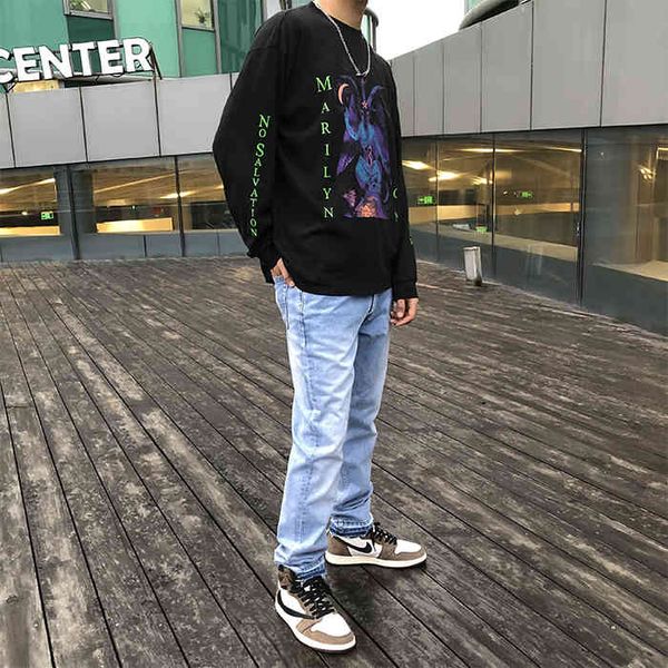 crosin mkszy's own ch19 niuwang cross leather embroidered straight jeans brand ccye, Black
crosin mkszy's own ch19 niuwang cross leather embroidered straight jeans brand ccye, Black