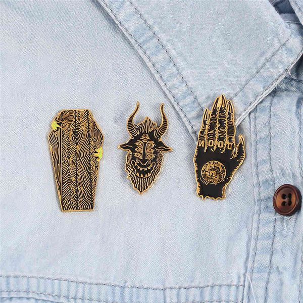 hands of doom satan sees all brooches enamel pin metal badge coffin creep halloween goth badges hard enamel lapel pins jewelry, Gray
hands of doom satan sees all brooches enamel pin metal badge coffin creep halloween goth badges hard enamel lapel pins jewelry, Gray