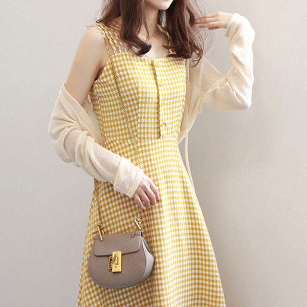 very suspender lady summer french over the knee small fresh close waist plaid dress super fairy long skirt, Gray
very suspender lady summer french over the knee small fresh close waist plaid dress super fairy long skirt, Gray