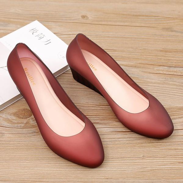 sandals simple pure color elegant slope heel ladies 2021 summer plastic non-slip waterproof shoes transparent jelly shoes., Black
sandals simple pure color elegant slope heel ladies 2021 summer plastic non-slip waterproof shoes transparent jelly shoes., Black