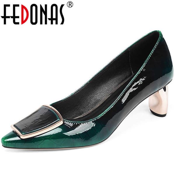 button decoration spring summer patent leather thick heels women pumps point toeshoes woman 210528, Black
button decoration spring summer patent leather thick heels women pumps point toeshoes woman 210528, Black
