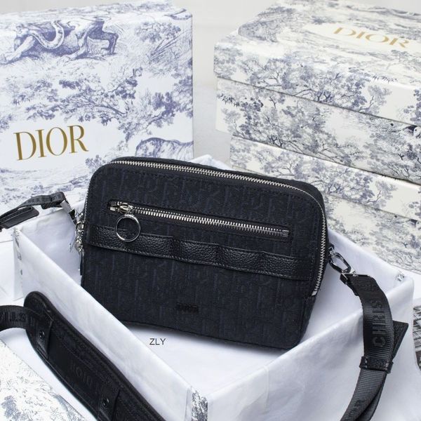 2021 new classic cowhide wide band montaigne small square bag fashion versatile trend casual one shoulder messenger zly bags
2021 new classic cowhide wide band montaigne small square bag fashion versatile trend casual one shoulder messenger zly bags
