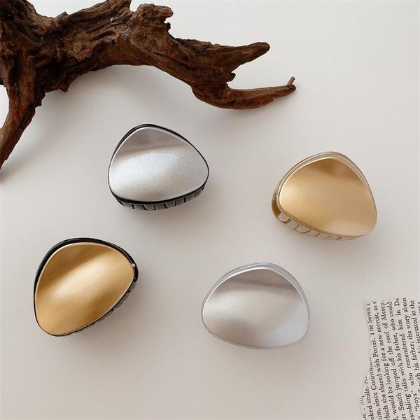 metal color resin smooth clamps geometric triangle scrunchies hair claw women gold silver ponytail hairpins party gift jewelry accessories 5, Slivery;golden
metal color resin smooth clamps geometric triangle scrunchies hair claw women gold silver ponytail hairpins party gift jewelry accessories 5, Slivery;golden